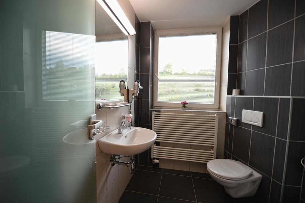Hotel Vaka Brno Eksteriør bilde