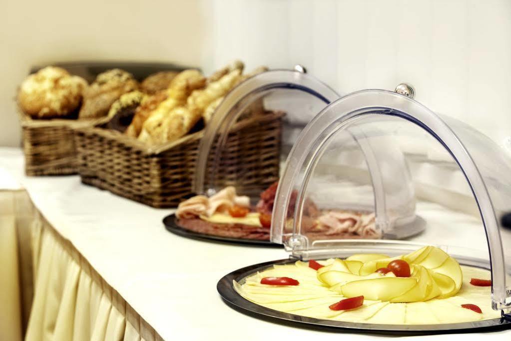 Hotel Vaka Brno Eksteriør bilde