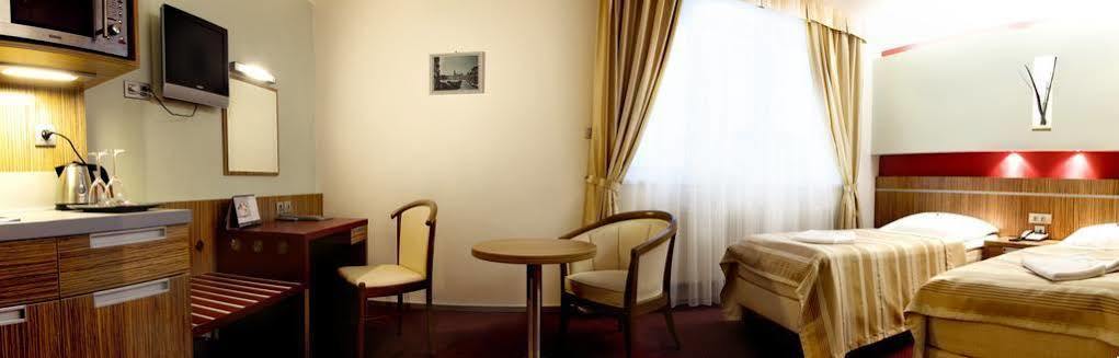 Hotel Vaka Brno Eksteriør bilde