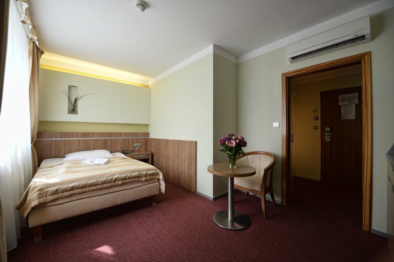 Hotel Vaka Brno Eksteriør bilde